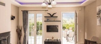 Holiday Home 'Kanelos Garden' with Mountain View, Wi-Fi and Air Conditioning