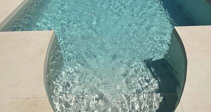 Villa Rural con Piscina Privada y Vistas Panorámicas