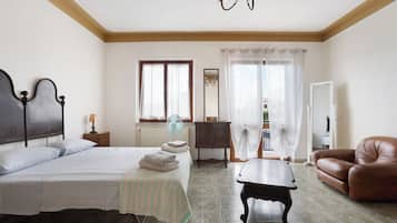 4 bedrooms, free WiFi, bed sheets