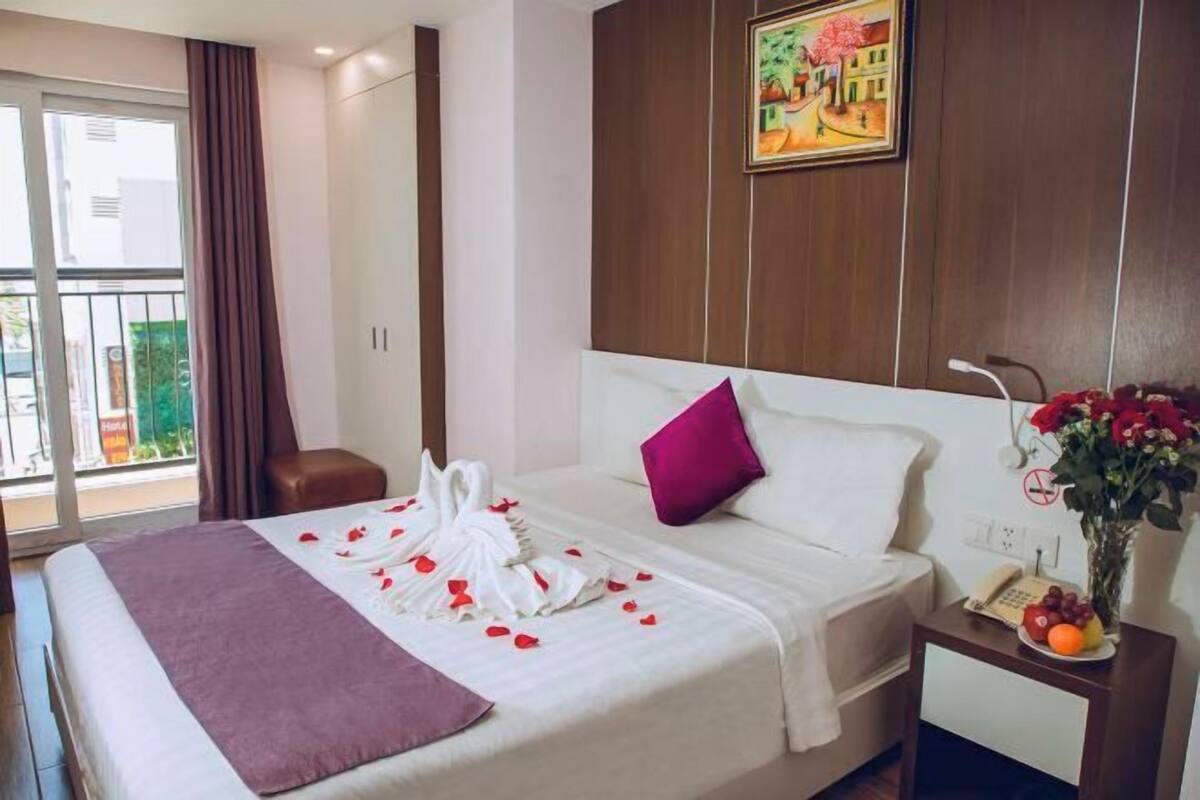 Pillow-top beds, minibar, in-room safe, laptop workspace