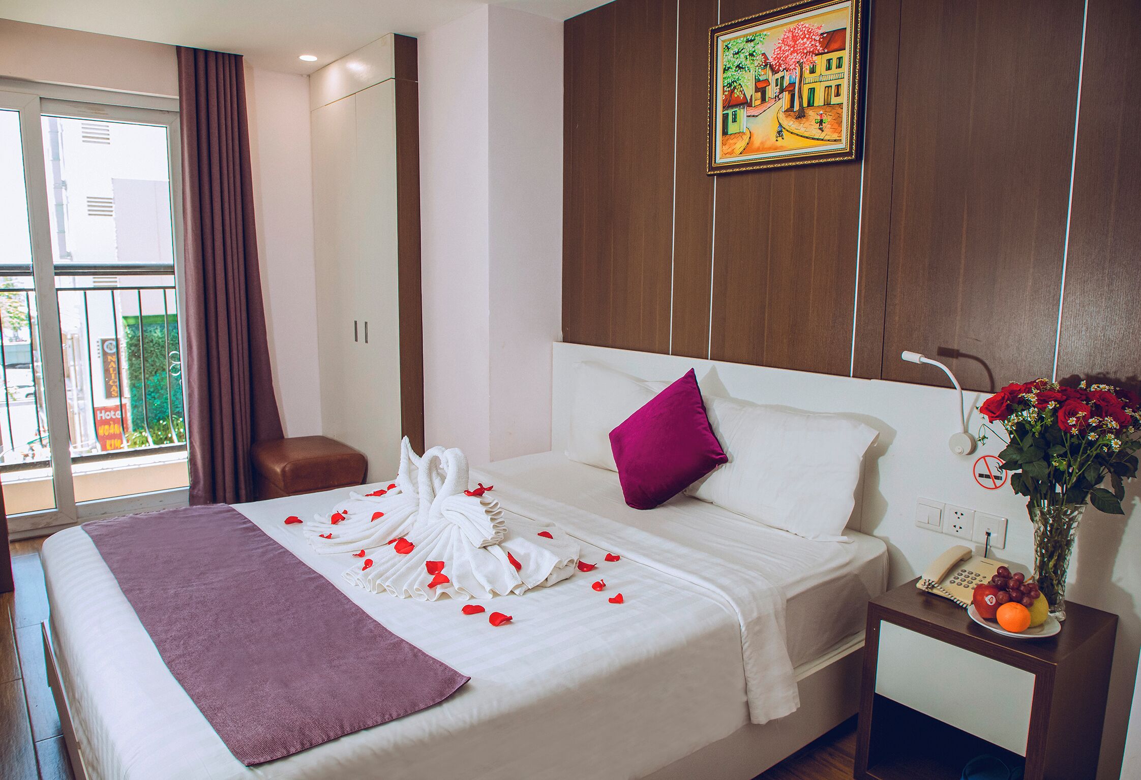Superior Double or Twin Room, City View | Pillowtop beds, minibar, in-room safe, laptop workspace