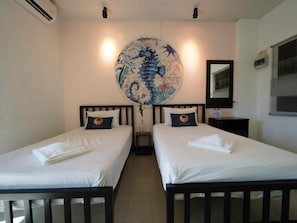 Room - RoomQuest Phuket Patong Beach (Patong)