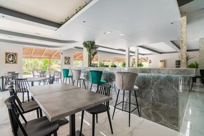 Dining - Studio Apartment 'Sotirakis Standard Room 5' with Mountain View and Air Conditioning (Faliraki)
