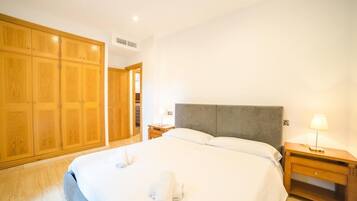 4 soveværelser, strygejern/strygebræt, gratis Wi-Fi, sengetøj