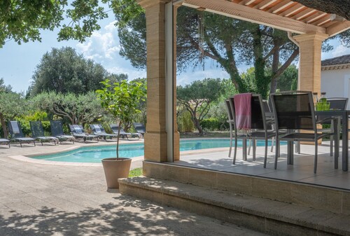 Villa Berrette – Luxury holiday villa with heated private pool near Pont du Gard