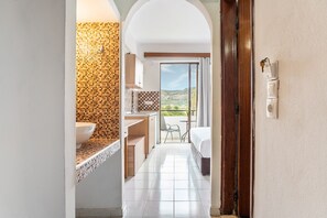 1 bedroom, free WiFi, bed sheets - Apartment 'Sotirakis Standard Room 8' with Mountain View, Wi-Fi and Air Conditioning (Faliraki)