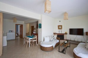 TV - K-Bozis Private Pool Villa, Siviri  (Kassandra)