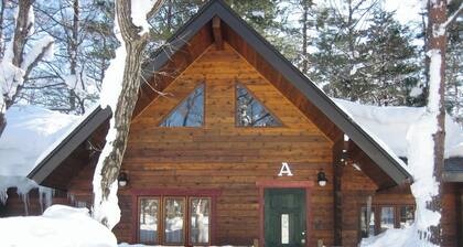 7person capacity 2LDK log house cottage with loft / Kitaazumigun Nagano