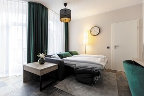 1 bedroom, Internet, bed sheets, wheelchair access