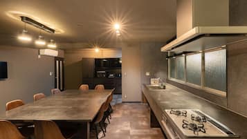 Fridge, microwave, cookware/dishes/utensils