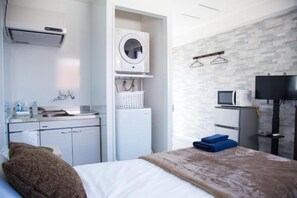 1 quarto, escrivaninha, Wi-Fi de cortesia, roupa de cama