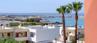 Apartment 'Casa Tra Cielo E Mare' with Sea View, Private Terrace and Wi-Fi