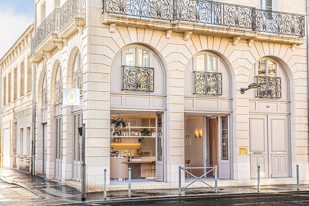 La Maison De Blanche