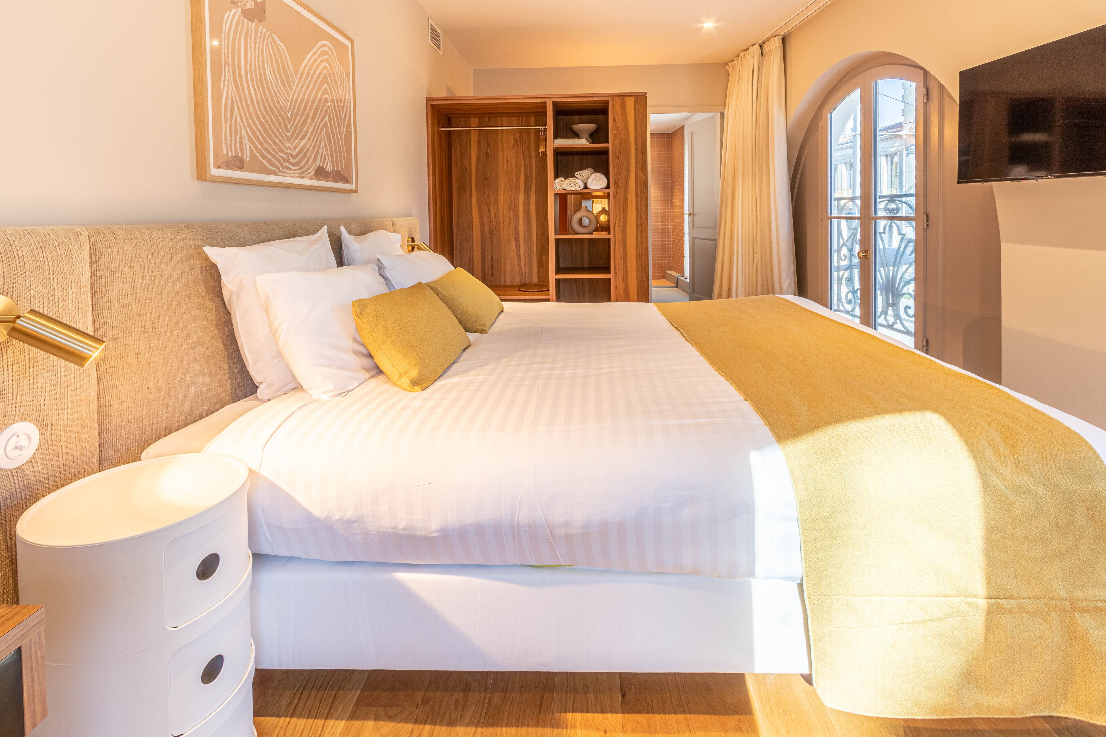 Photo - La Maison De Blanche