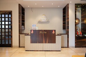 Reception - Hotel Poonam Residency (Wardha)