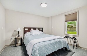 5 chambres, bureau, fer et planche à repasser, Wi-Fi gratuit