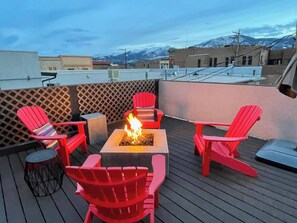 Terrace/patio - Our Happy Place -Downtown Dazzling S Mountain View (Salida)