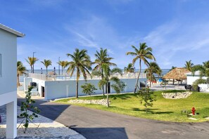 Property grounds - One bedroom apartment in United States of America, Marathon (Marathon)