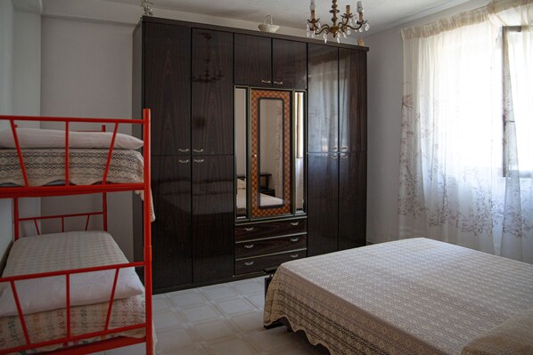 2 chambres, draps fournis