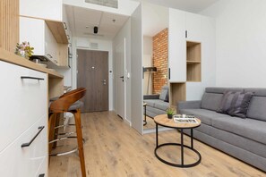 TV, offices - Kasprzaka 29 | Cozy Studio with A/C | Wola (Warszawa)