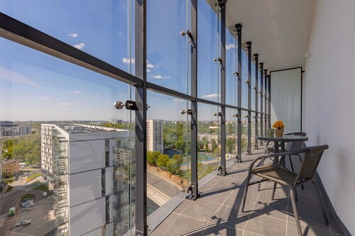 Comfortable Studio | Parking in Garage | Air Conditioning