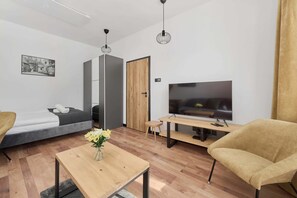 1 habitación, tabla de planchar con plancha, wifi y ropa de cama 
