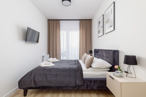 Stylish Apartment | 500 m to the Beach, Parking, Balcony