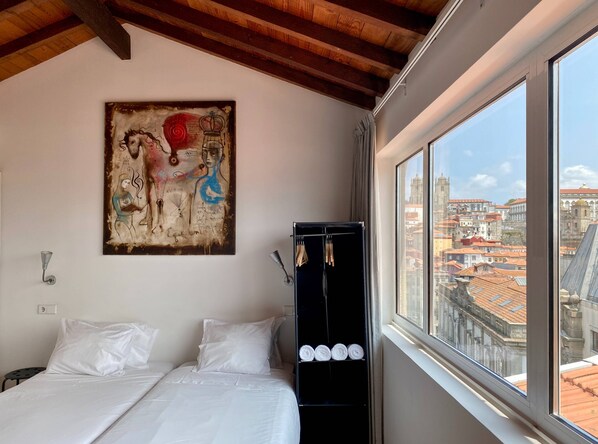 1 quarto, acesso à internet, roupa de cama