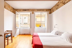 1 quarto, acesso à internet, roupa de cama