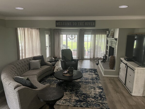 Smart TV, fireplace, DVD player, video library