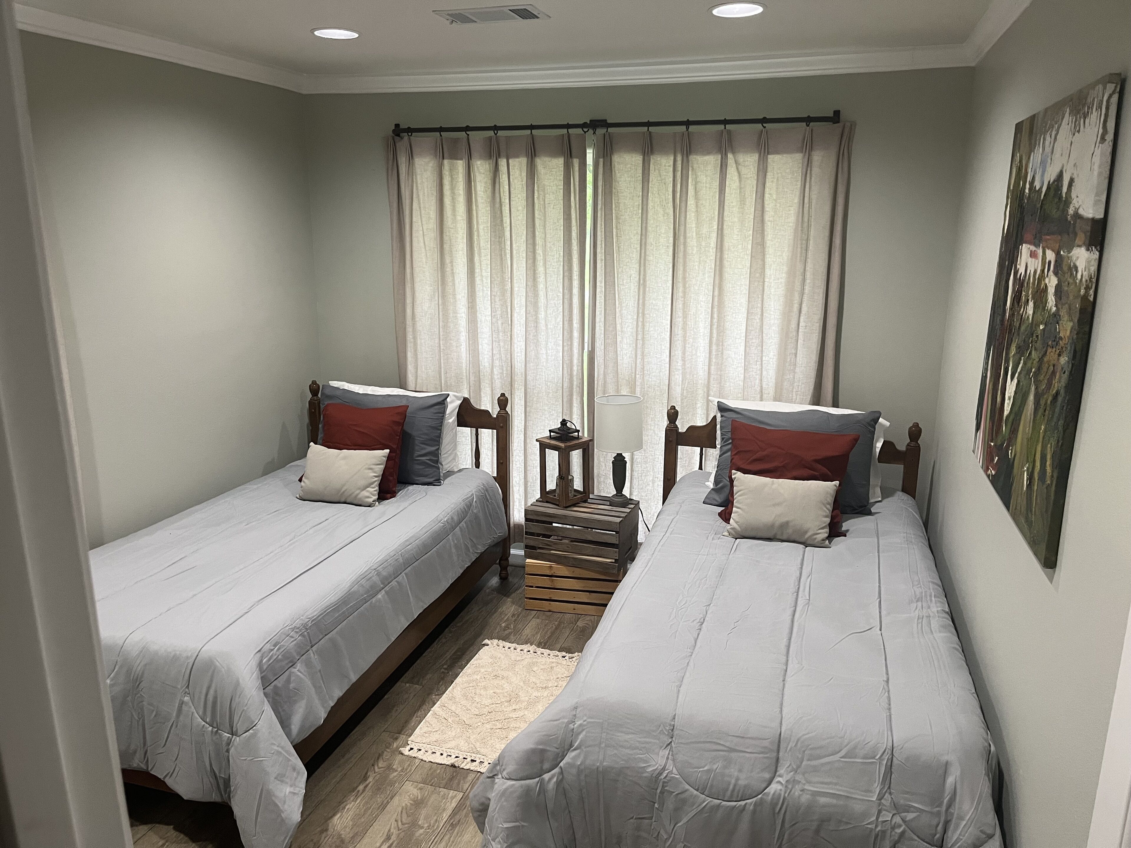 2 habitaciones, wifi gratis y ropa de cama 