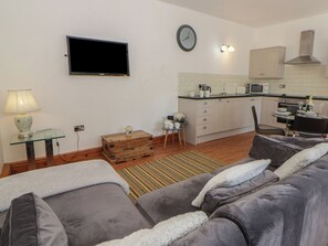 Cottage | Living area - Swallows Retreat (Kilgetty)
