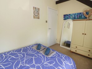 Interior - Swallows Retreat (Kilgetty)