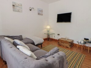 Cottage | Living area - Swallows Retreat (Kilgetty)