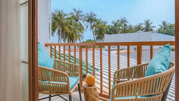 Deluxe Double or Twin Room | In-room safe, desk, laptop workspace, soundproofing