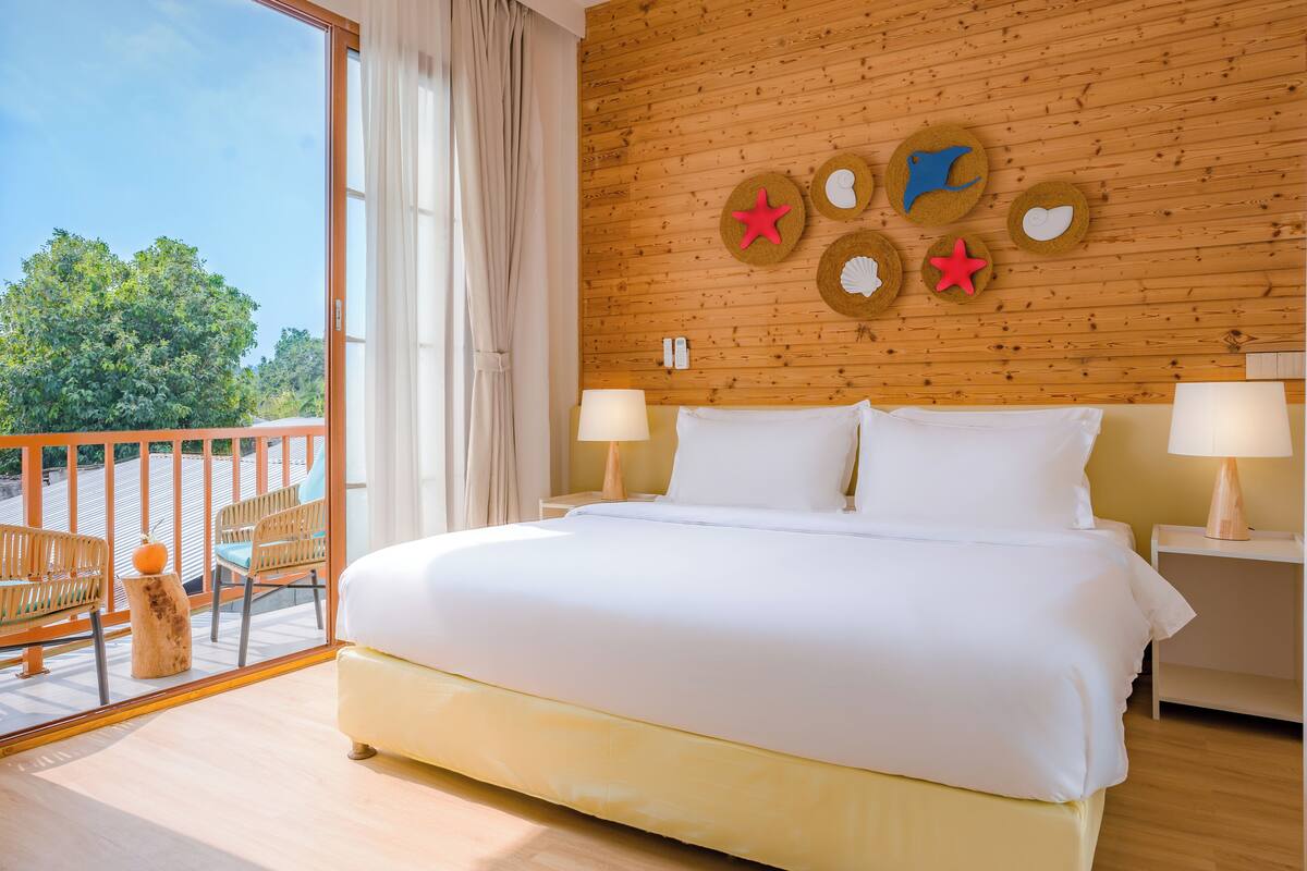 Chambre Deluxe double ou avec lits jumeaux | Coffre-fort, bureau, espace de travail pour ordinateurs portables