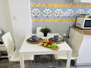 Ruokailu