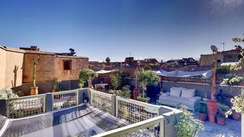 Comfort House, 5 Bedrooms, Non Smoking, City View | Terrace/patio