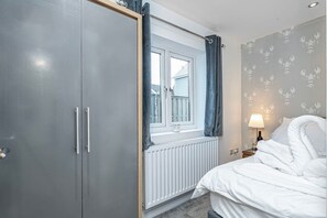 Bügeleisen/Bügelbrett, WLAN, Bettwäsche