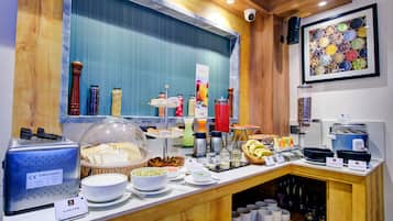 Desayuno estilo bufé