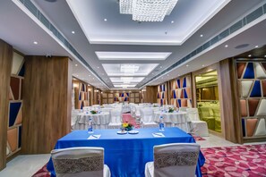 Banquet hall - Cozzet Victoria (Bhubaneshwar)