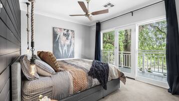 5 sovrum, skrivbord, gratis wi-fi och sÀngklÀder