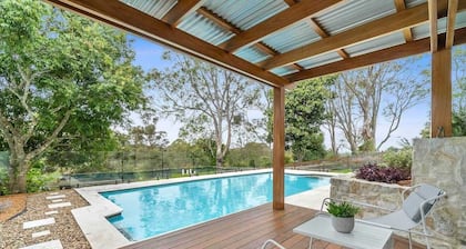 Beautiful acreage and recently renovated house, sure to delight!