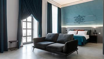 Standard Suite | 1 bedroom, minibar, in-room safe, desk
