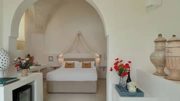Down duvets, cots/infant beds, free WiFi, bed sheets