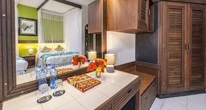 Safari Beach Hotel