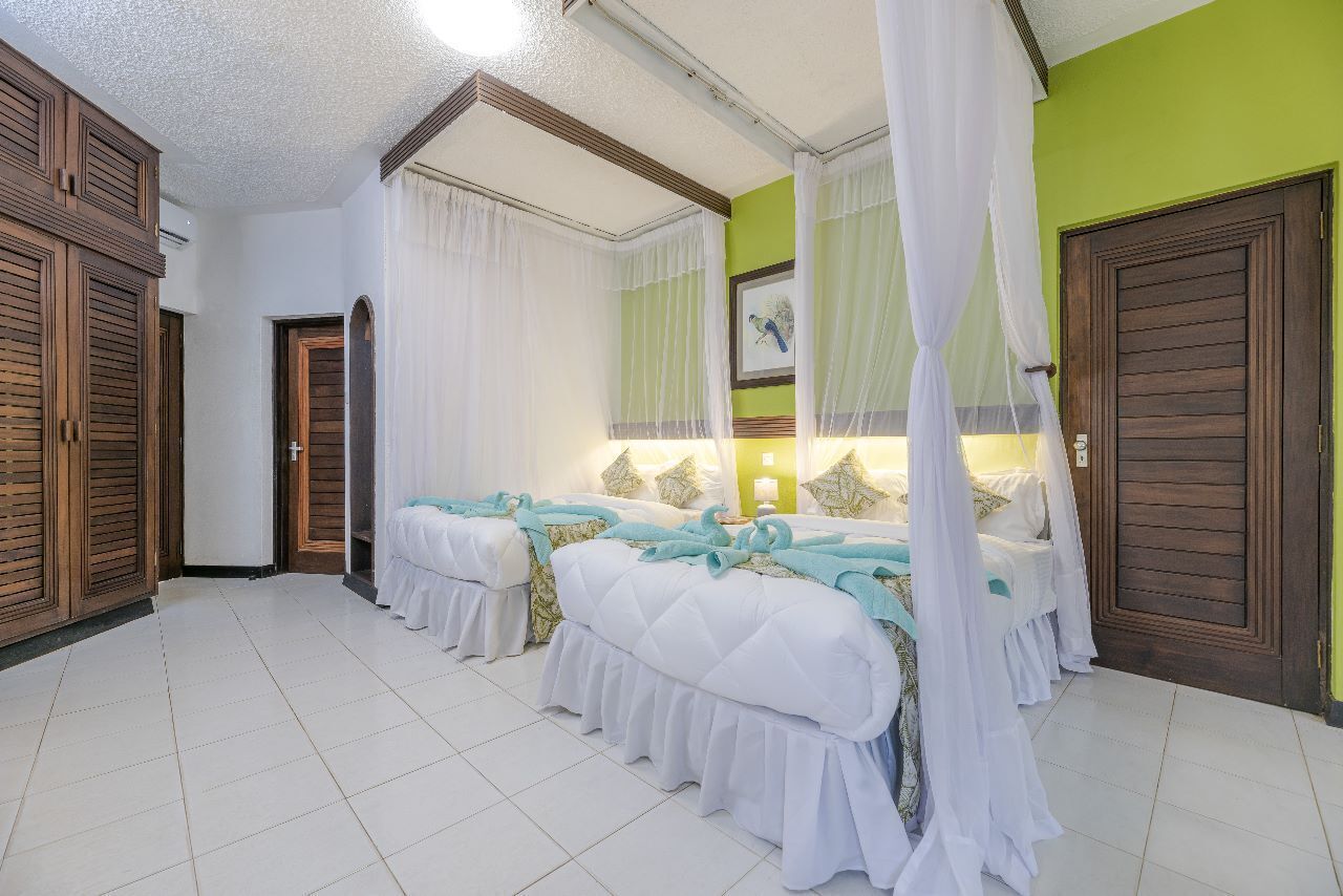 Double or Twin Room | Desk, free WiFi, bed sheets