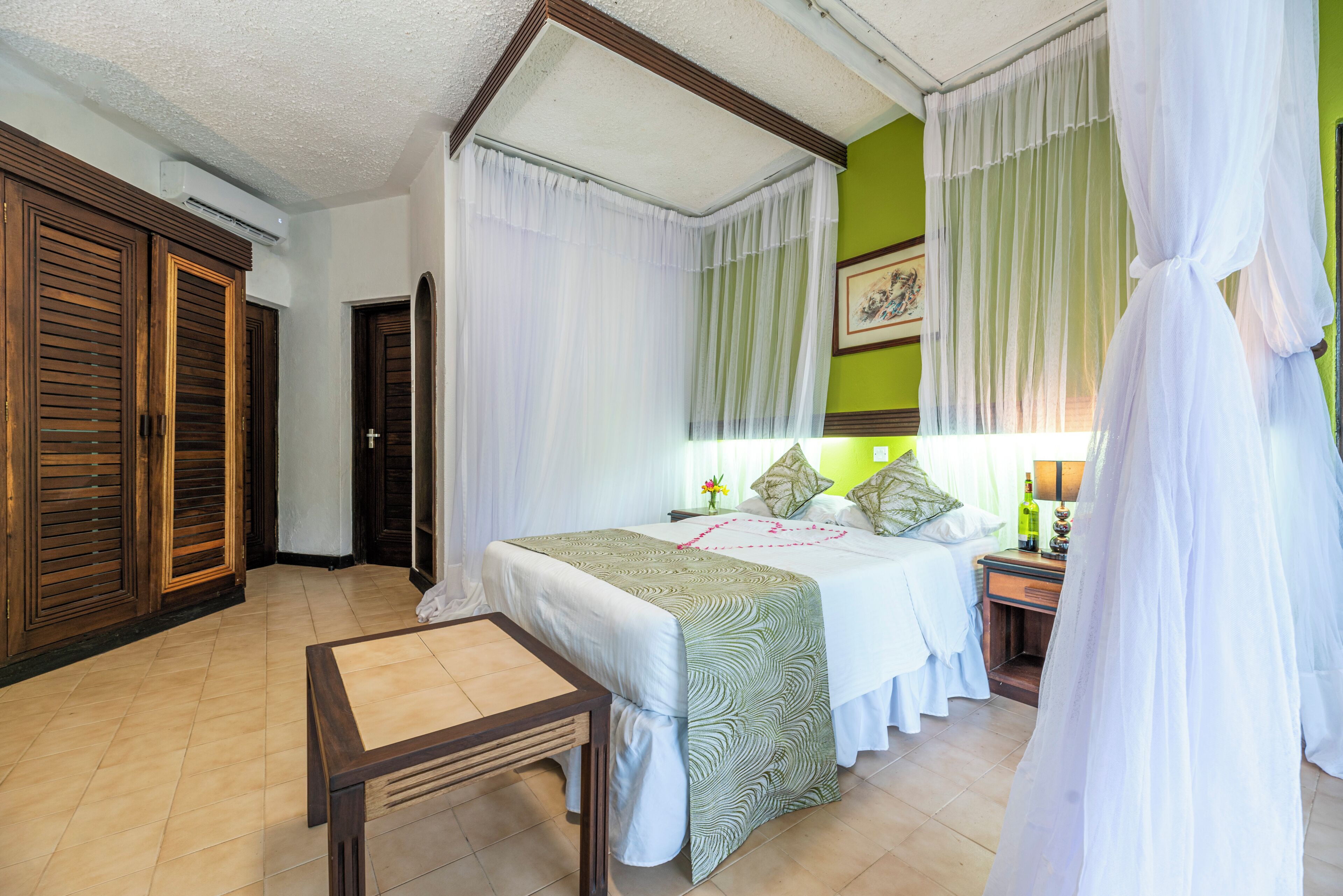 Single Room | Desk, free WiFi, bed sheets
