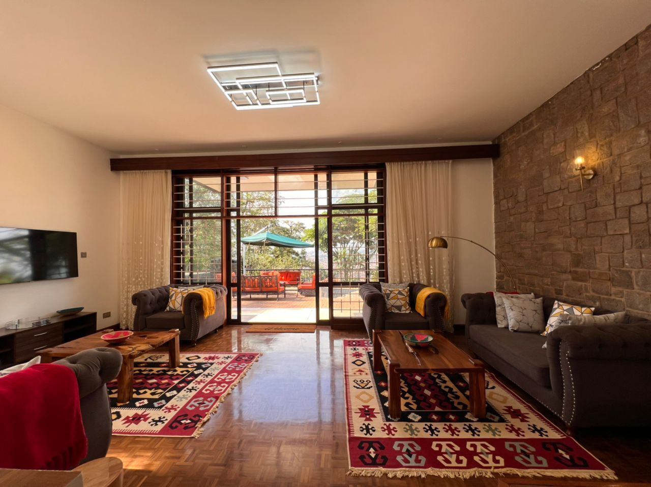 Smart TV, Netflix, servicios de streaming y impresora 