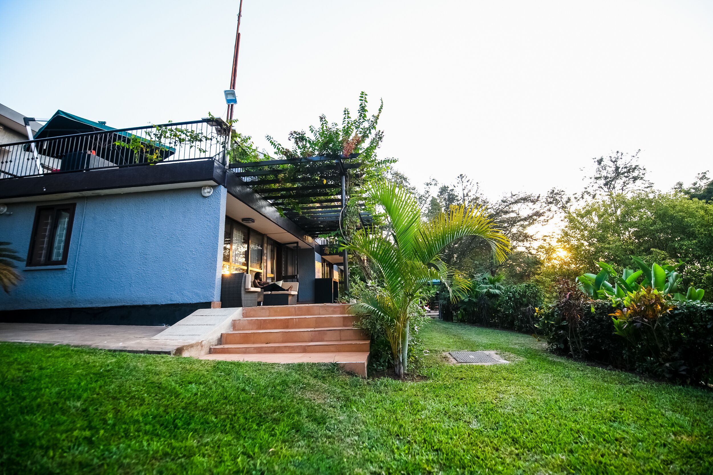 المنشأة من الخارج